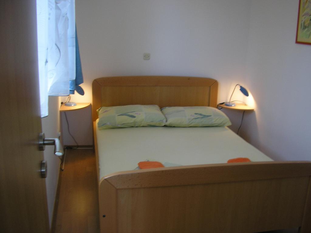 Apartments Viki Traù Esterno foto